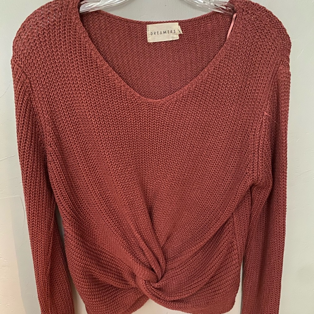 pink sweater